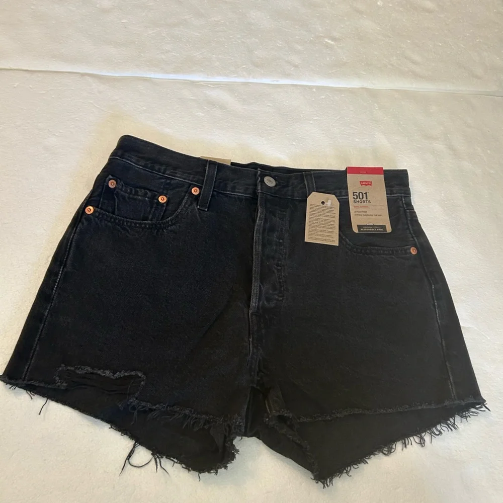 Levi’s NWT black 501 original fit high rise distressed black denim jean shorts